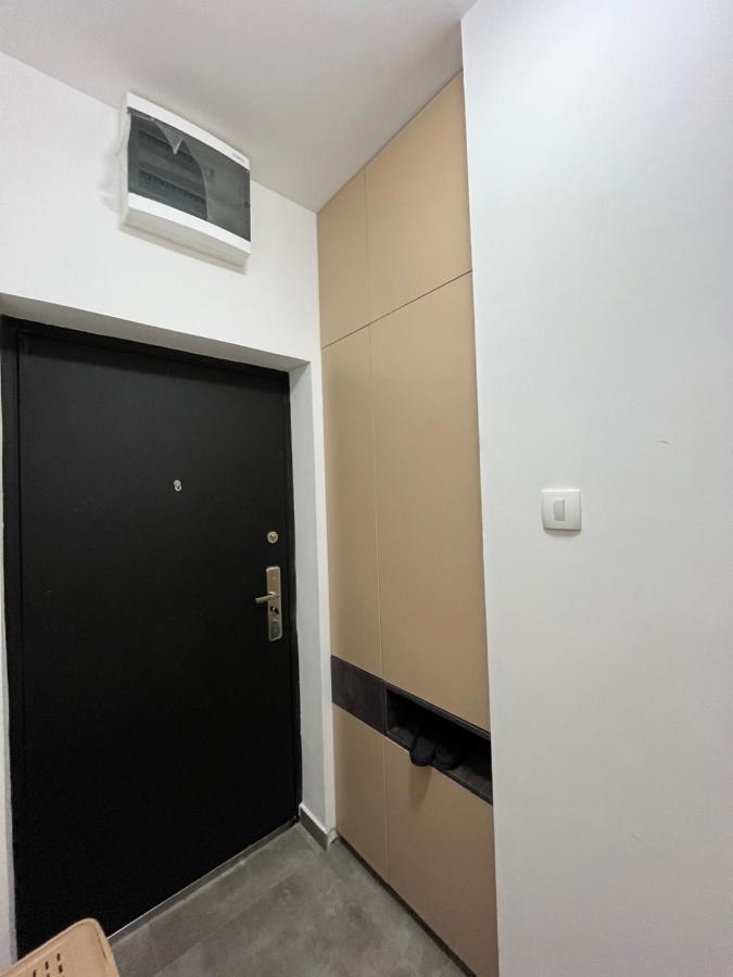 Flat Mara, Pet Friendly Apartment Подгорица Екстериор снимка